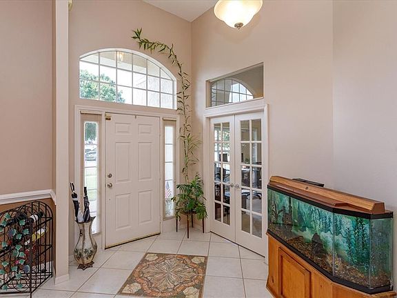 3rd image of 10728 Oak Glen Cir