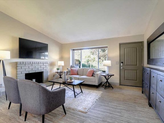 5th image of 2102 Lyons Dr