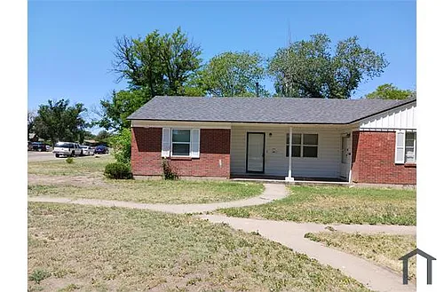 2708 Duncan Dr #B Photo 1