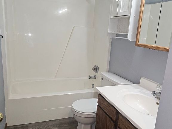 5th image of 5101 25th Avenue Ct APT 1