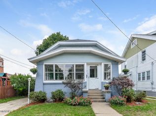 214 Valley Ave SW, Grand Rapids, MI 49504