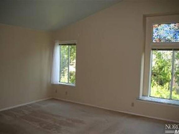 4th image of Eagle River Ct