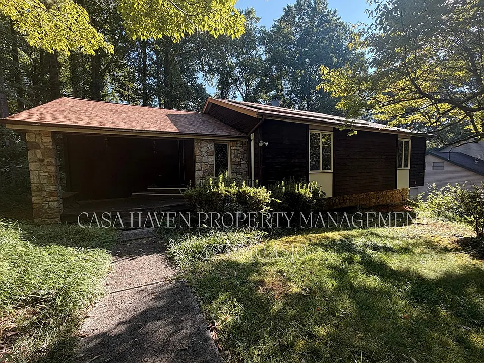 13 N Foxxborough Ln