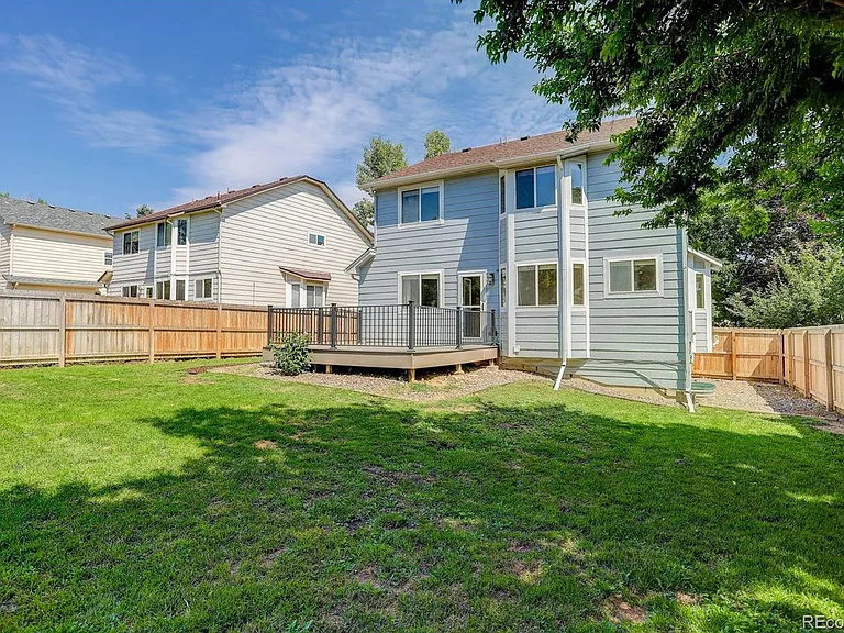 1328 Amherst St — Photo 33