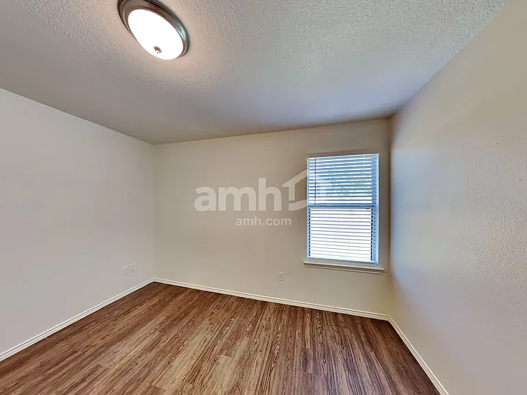 3427 Apache Meadows Dr — Photo 9