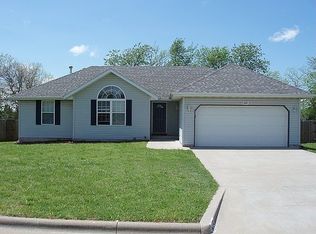 1615 S Burks Ave, Springfield, MO 65807