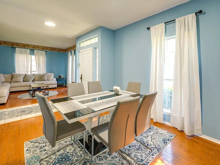 305 Indian Trail Ln — Photo 27