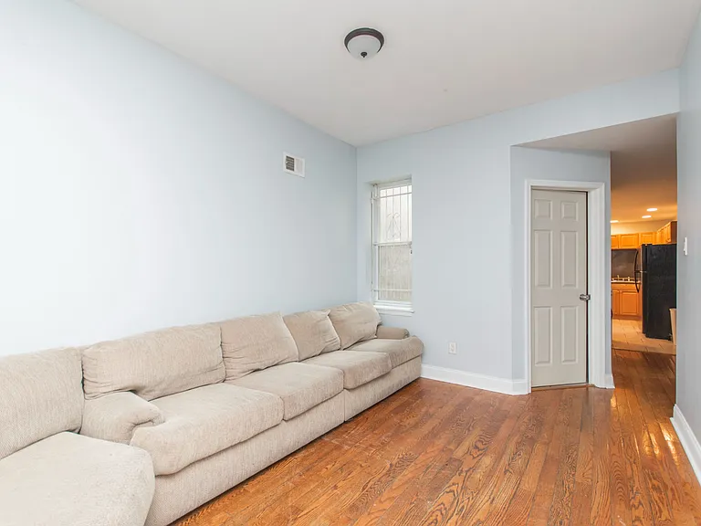 1512 W Montgomery Ave — Photo 7