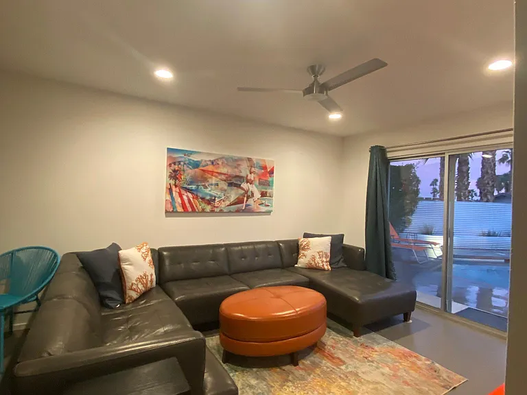 N Aurora Dr — Photo 12