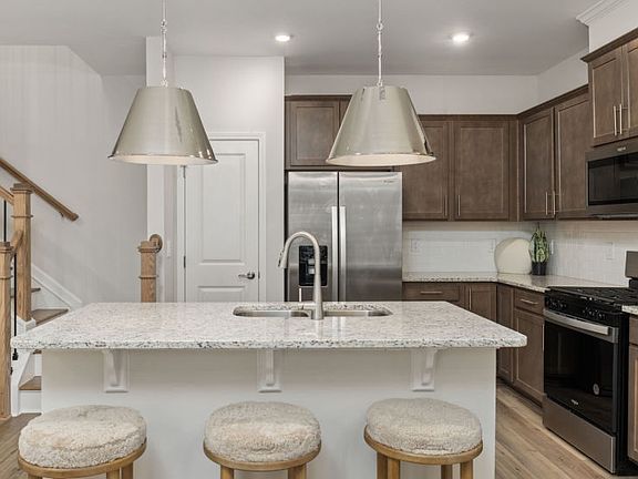 Kitchen with Large Island