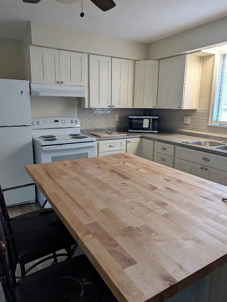 3 bed, 2000 sqft, $2,250 — Photo 4