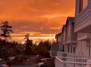 30875 State Route 20 APT M2, Oak Harbor, WA 98277