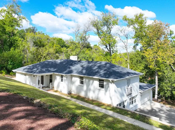 1504 Dresden Cir, Nashville, TN 37215