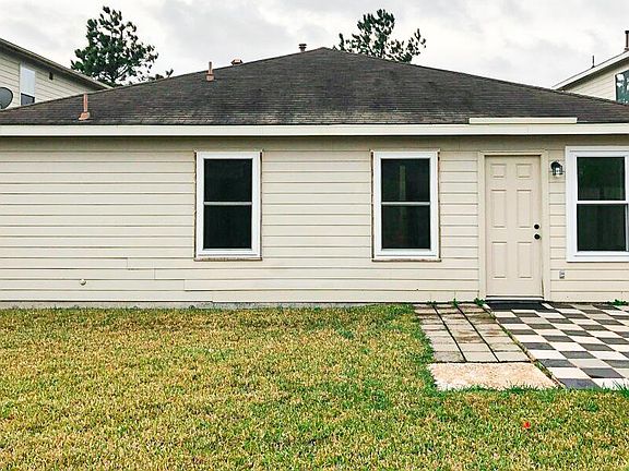 2nd image of 2822 Morton Cove Ln