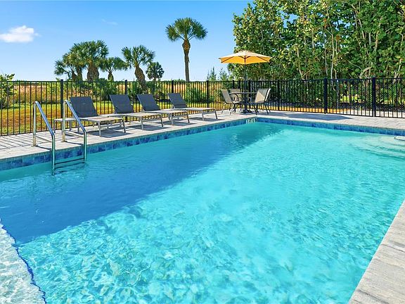 4th image of 450 Beach Rd APT 3