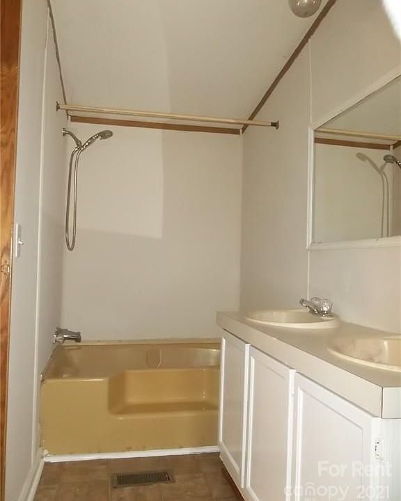 1st image of 150 Thornwood Ln