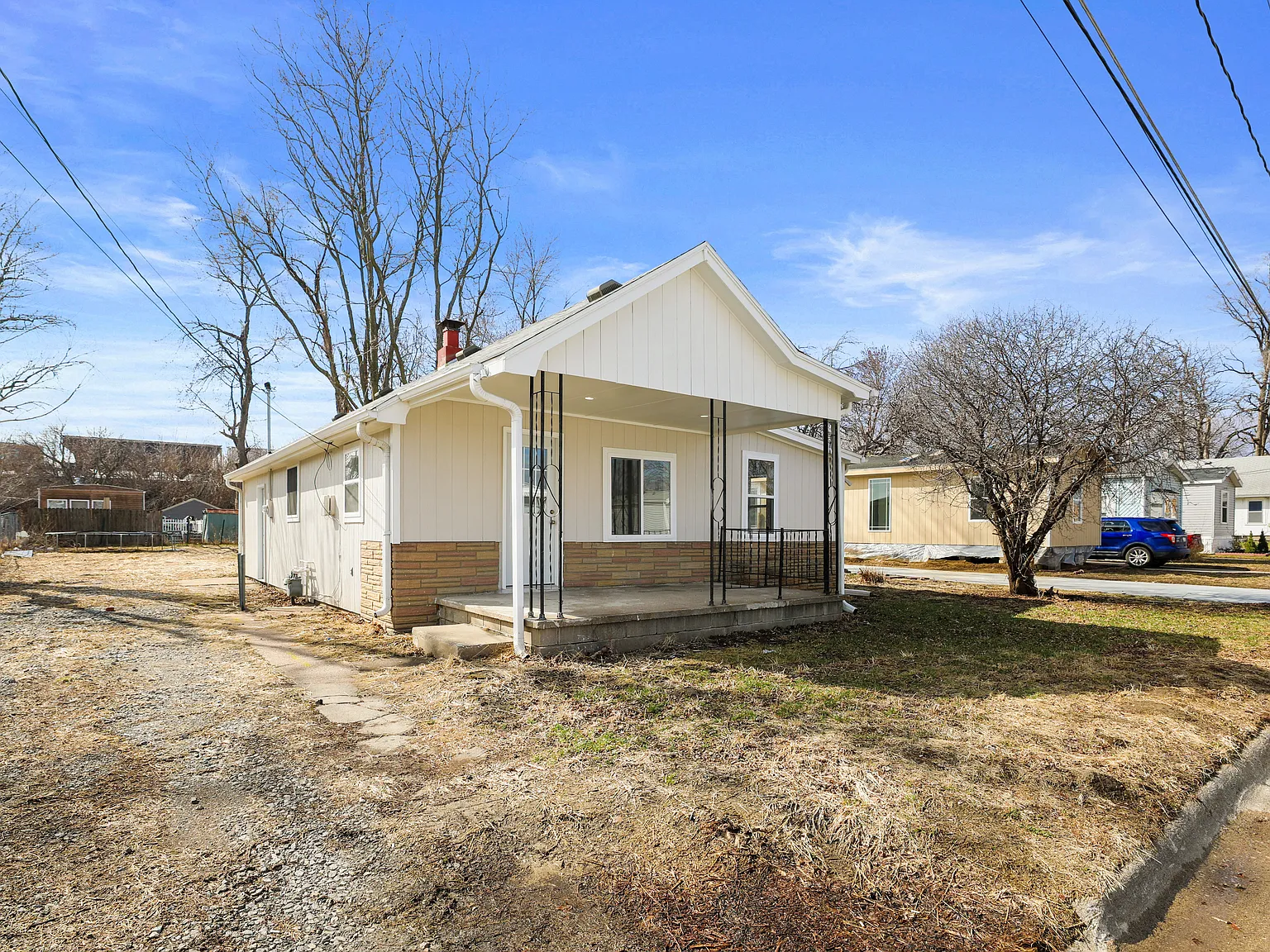 3 bed, 1036 sqft, $1,550 — Photo 3