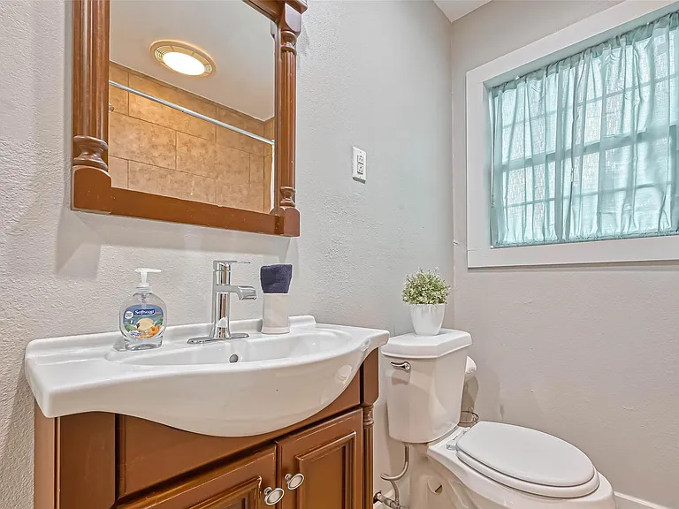 10601 Willowgrove Dr — Photo 31