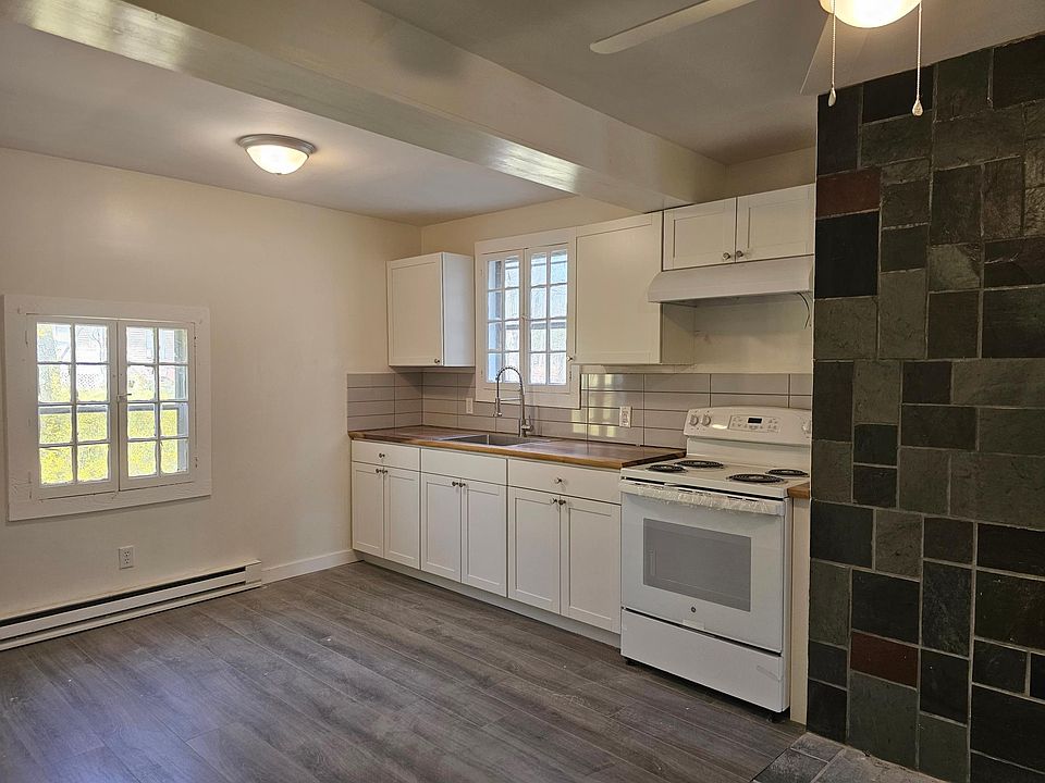 1st image of 5 Pine Ave #1L