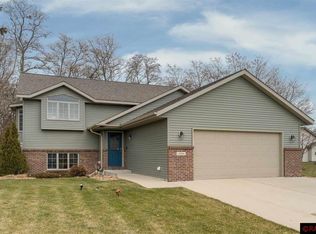 1004 Augusta Dr, Mankato, MN 56001
