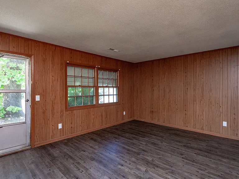 203 S Alston St — Photo 6