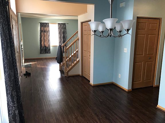 3rd image of 655 Kingfisher Ln