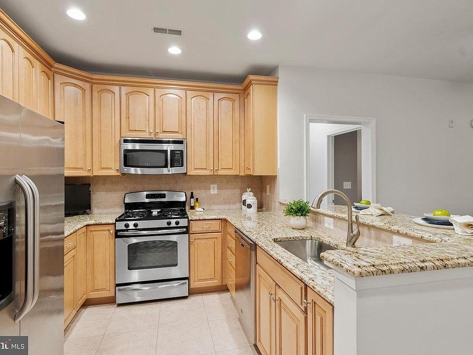 6208 Lydia Hollow Dr, Glen Mills, PA 19342 Zillow