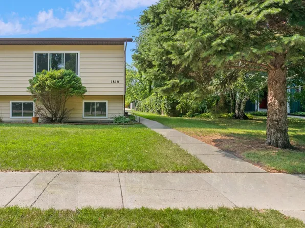 1810 31st Ave S, Fargo, ND 58103