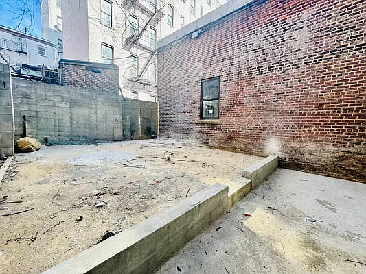 Rented by Native Real Estate LLC | media 18