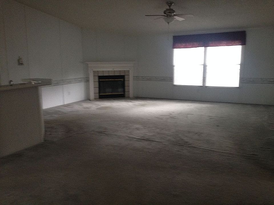 2nd image of 25119 Ada Mae St