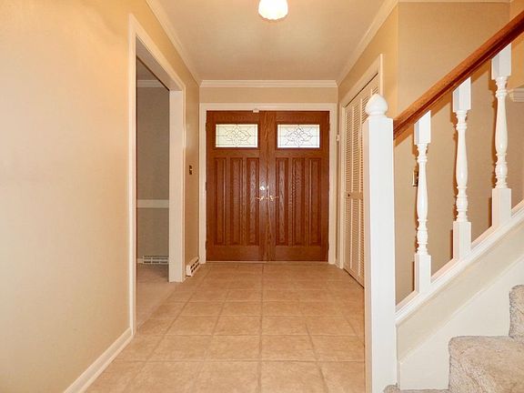 4th image of 2025 Woodland Dr