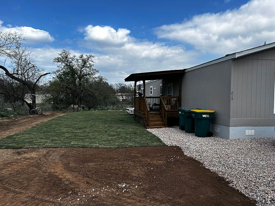 1st image of 215 E Castleshoals Dr