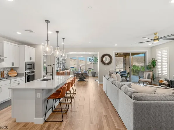 14 Autumn Palm Ave, Henderson, NV 89011
