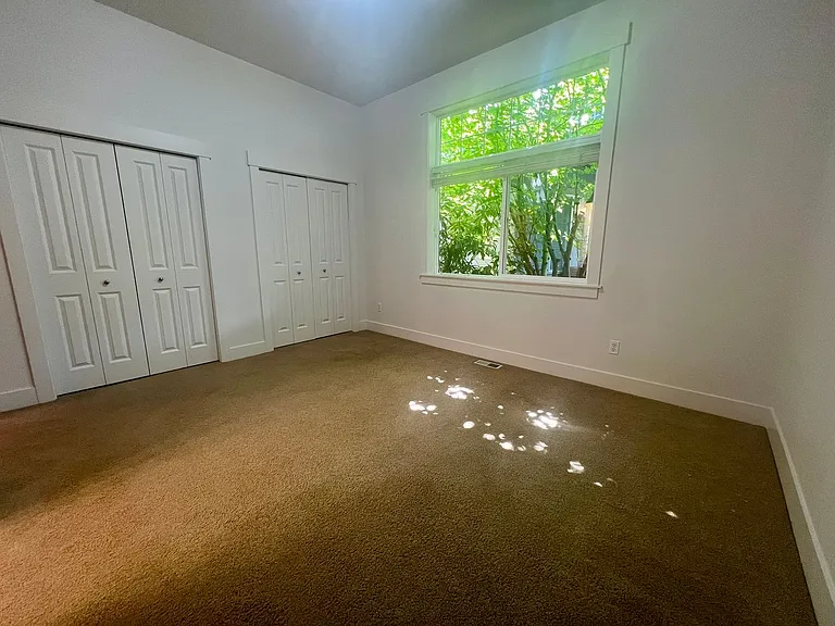 3875 Cameron Dr NE — Photo 27