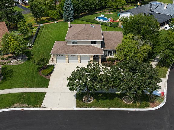 2nd image of 11644 Brookwood Dr