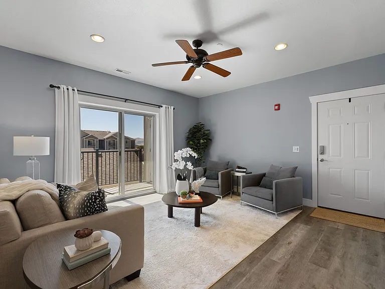 114 W Spring Hill Way #114 — Photo 7