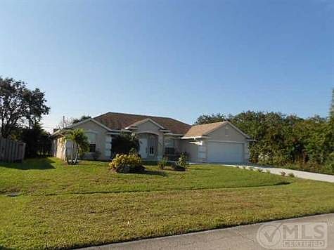 1st image of 2731 SE Eagle Dr