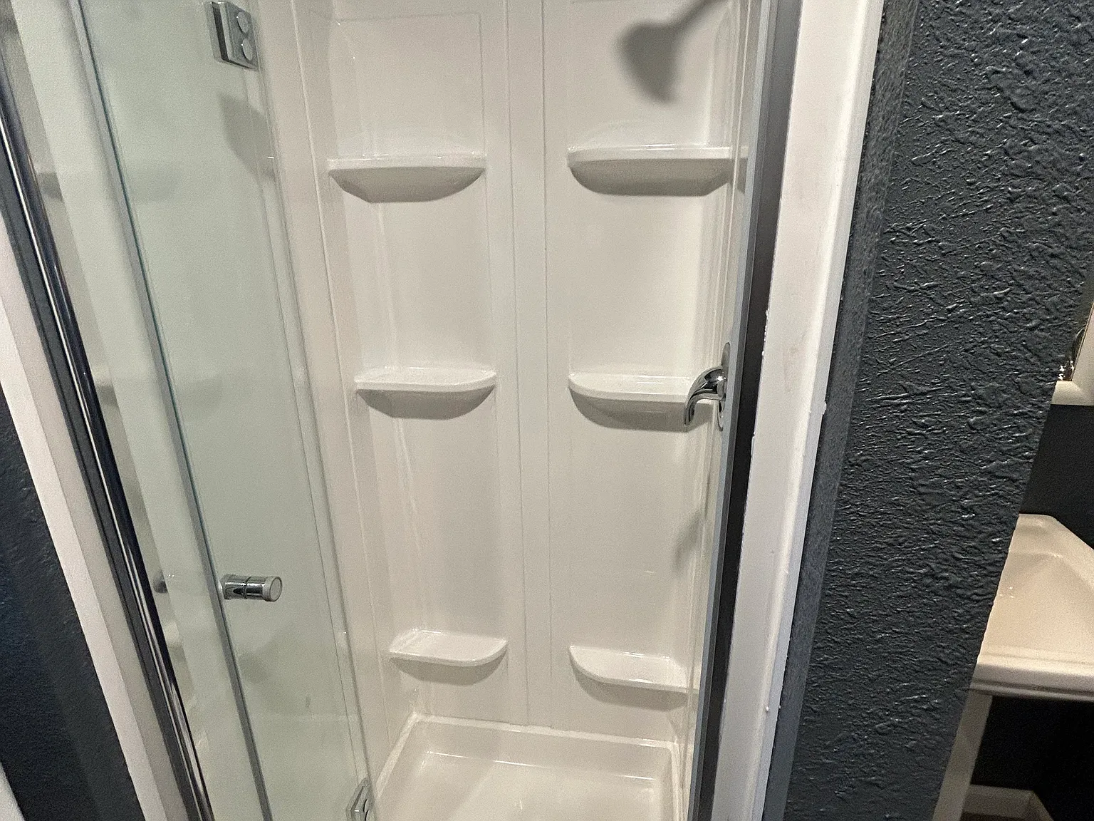 3 bed, 1248 sqft, $850 — Photo 4
