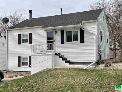 2325 S Cleveland St, Sioux City, IA, 51106