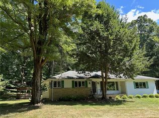 1621 State Rd, Hinckley, OH 44233