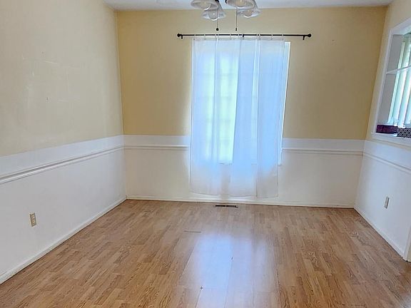 4th image of 851 Indigo Way APT A