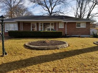 8862 Rusdon Ln, Saint Louis, MO 63126