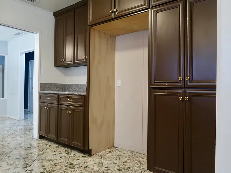 12836 Shreve Rd — Photo 24