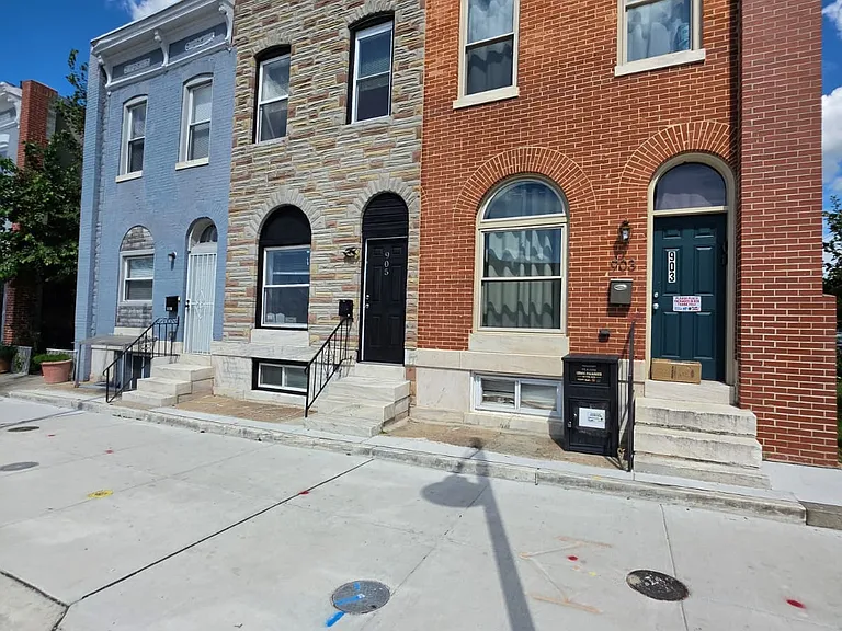 905 N Patterson Park Ave — Photo 2
