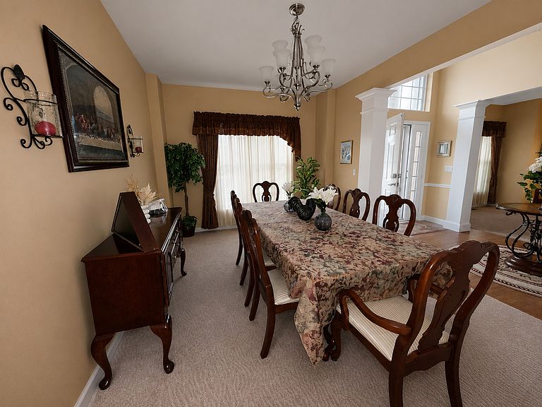 Listing photo 5