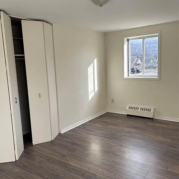 6490 Wyandotte St E #201 — Photo 11