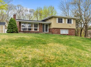 6 George Court, Miller Place, NY 11764