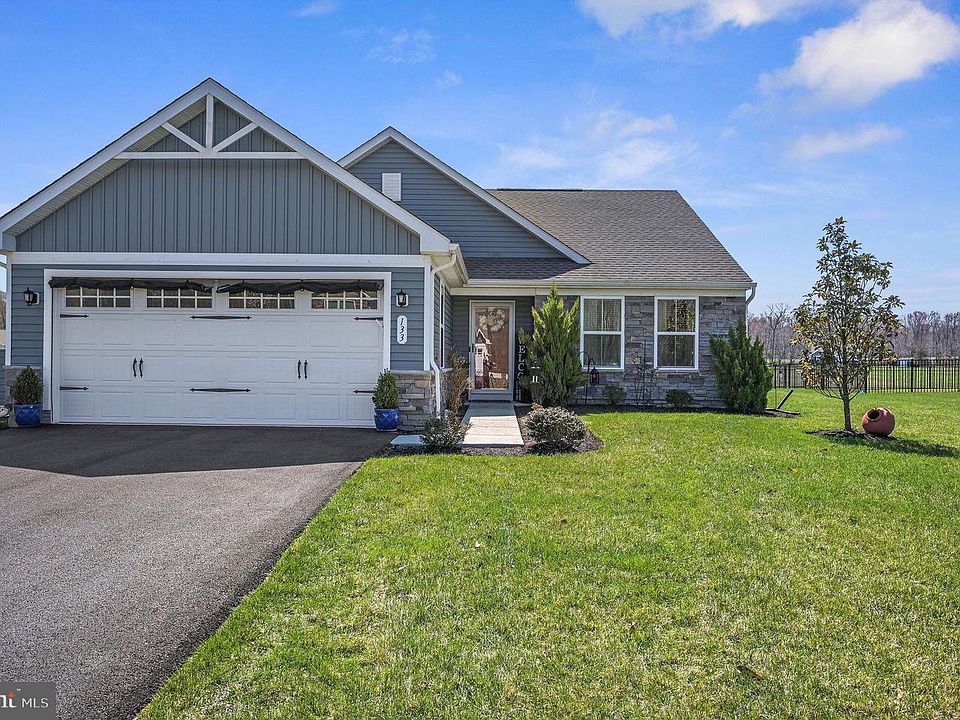 1st image of 133 Cassius Ln