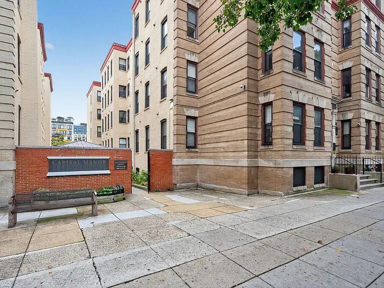 1440 W St NW #106 — Photo 22