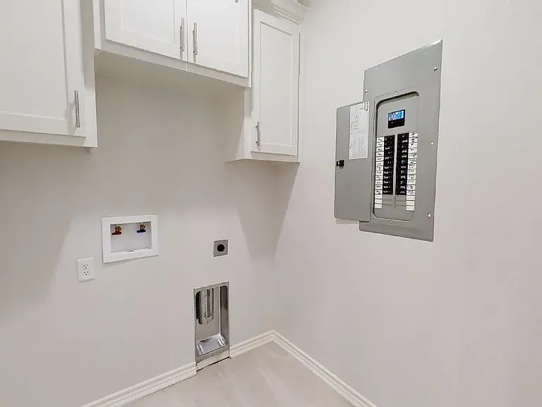 308 Shahan St #B — Photo 3